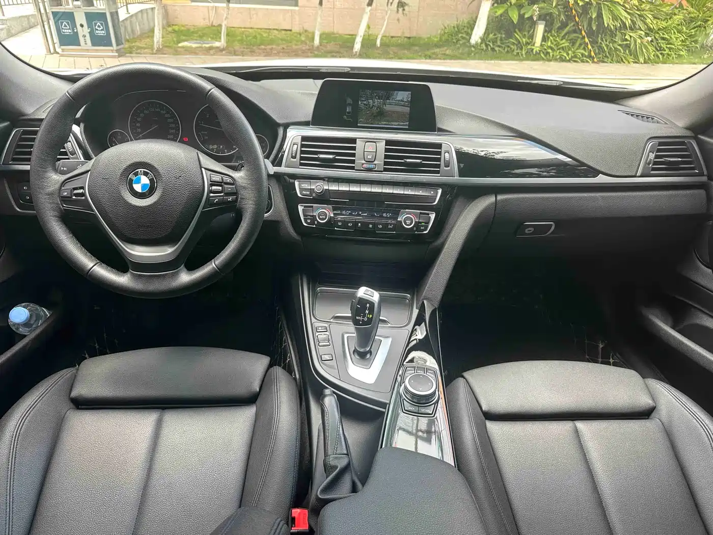 BMW 3 Series GT 2018 320i Fashion фото 9