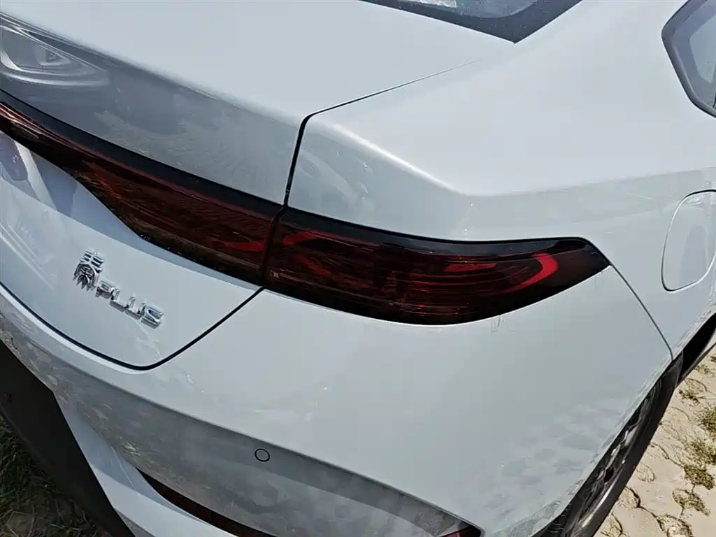 BYD Qin PLUS 2026 DM-i Smart Edition 128KM Progressive фото 8