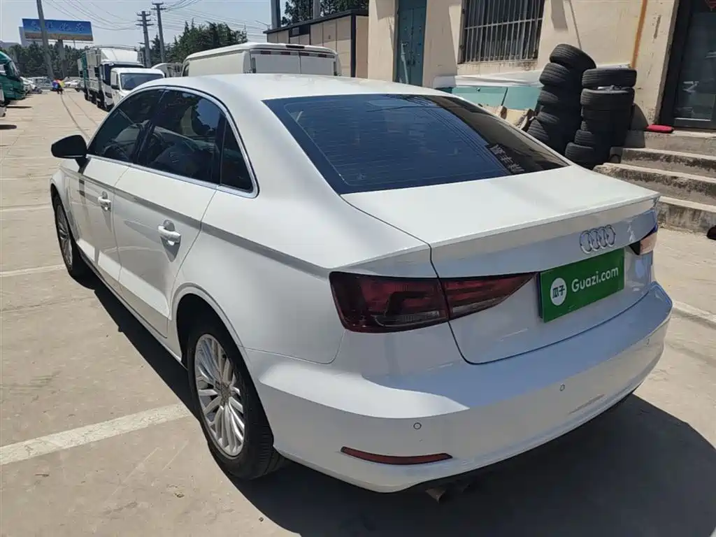 Audi A3 2016 Limousine 35 TFSI Progressive фото 5