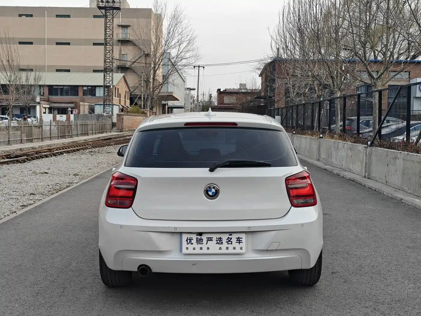 BMW 1 Series (Import) 2013 Facelift 116i Leading Model фото 7