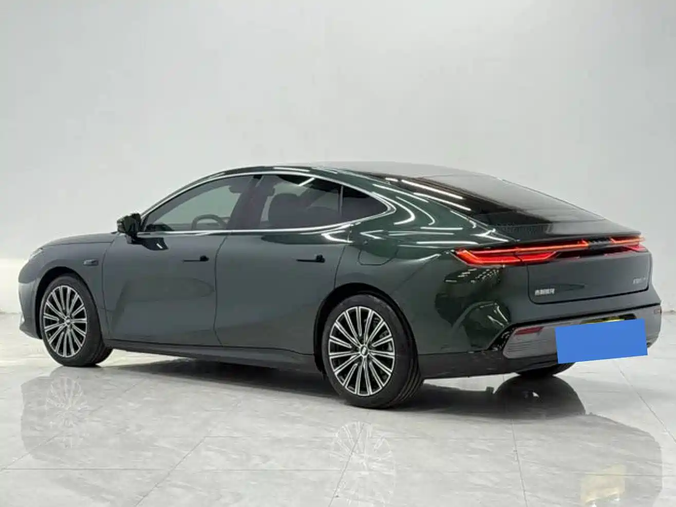 Geely Galaxy Galaxy Xingyao 8 2025 130km EM-P Starship Edition фото 7