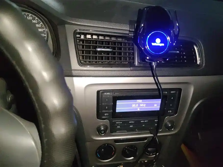 Volkswagen Lavida 2013 1.6L Automatic Trend Edition фото 13