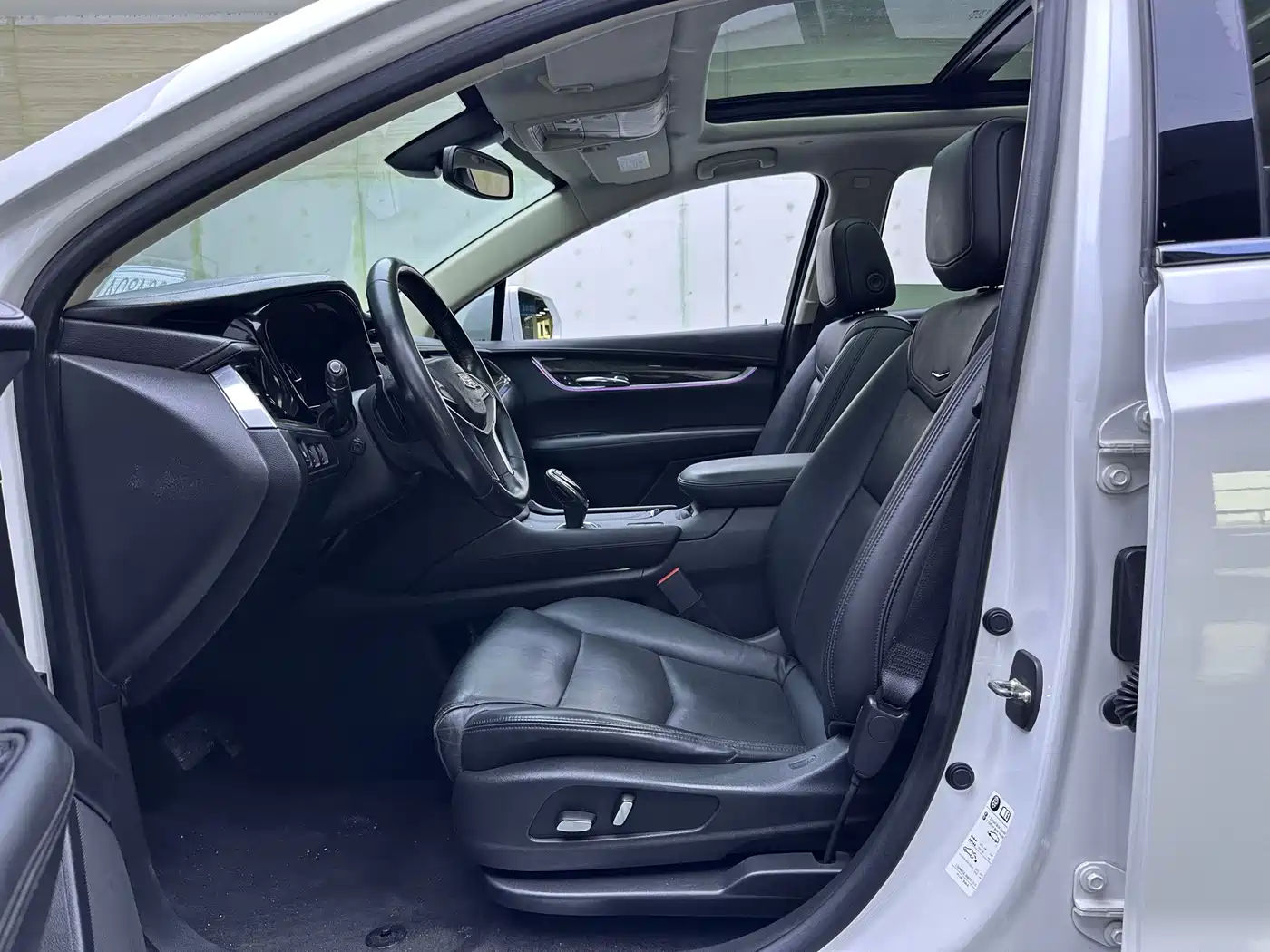 Фото 9 - Cadillac XT5