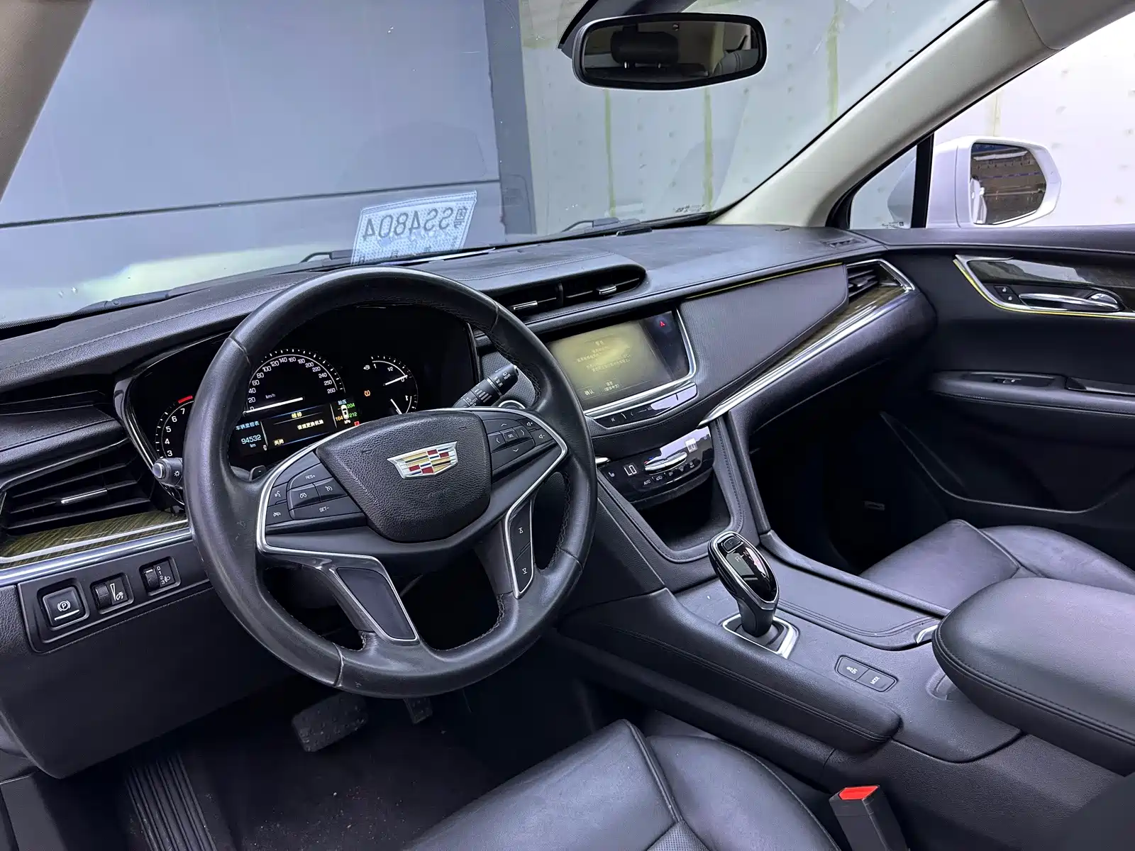 صورة 10 - Cadillac XT5