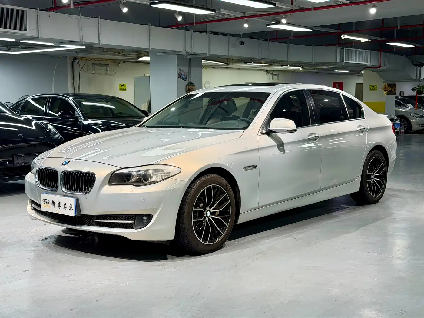 BMW 5 Series 2011 528Li Luxury