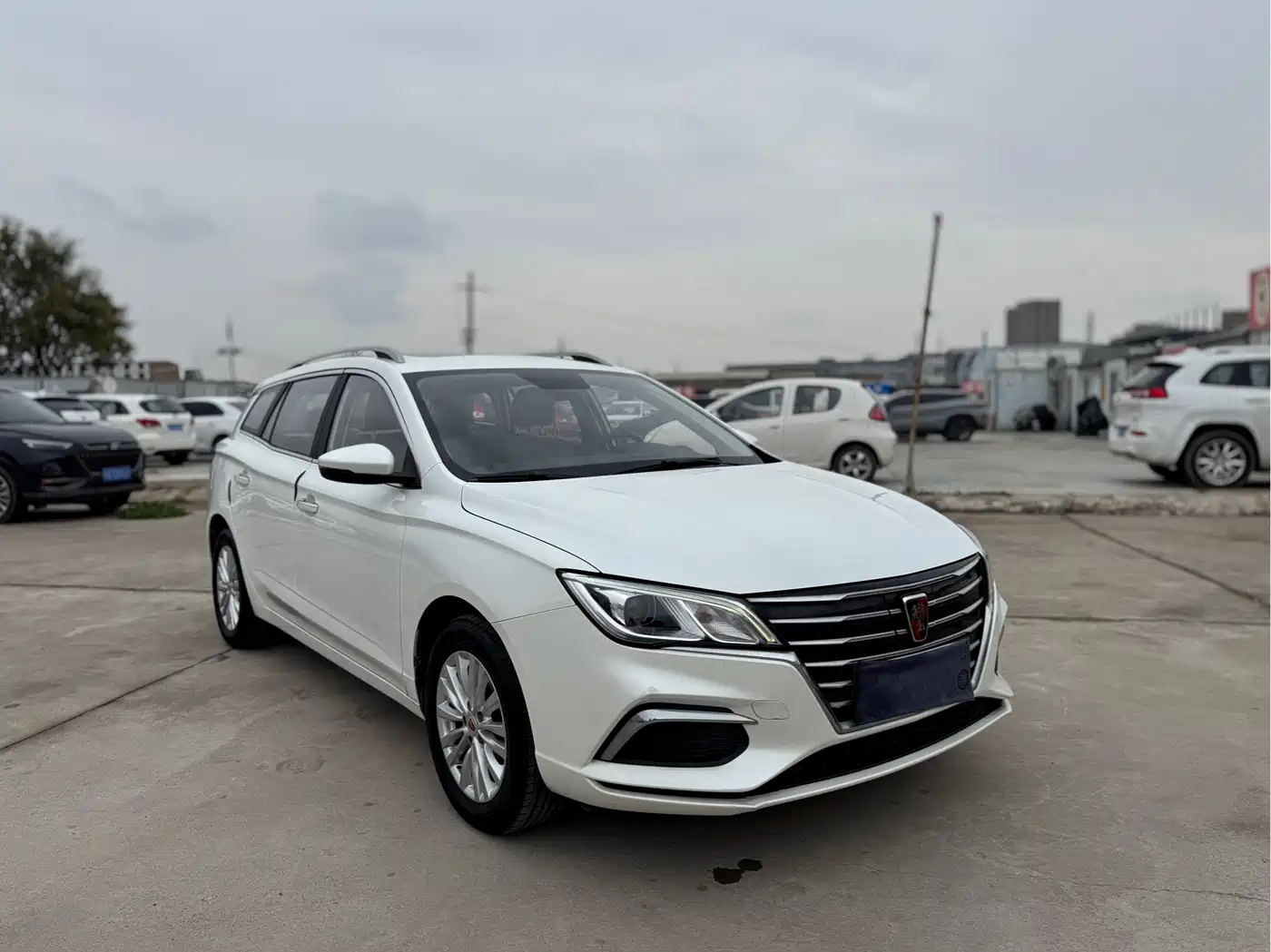 ROEWE EI5