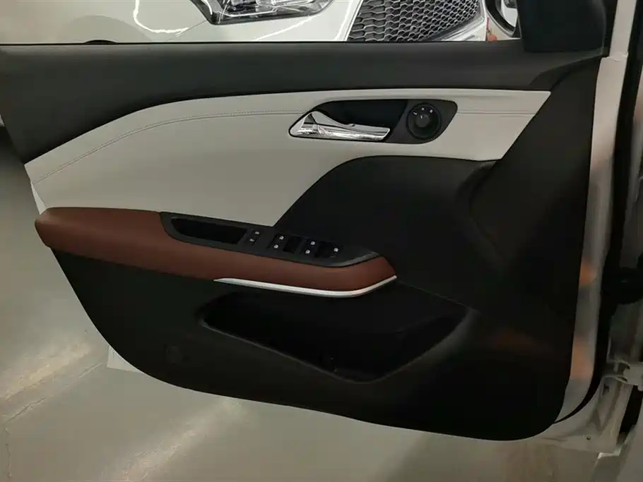 Chevrolet Monza 2023 1.5L Dual-Clutch Enjoyment Edition фото 7
