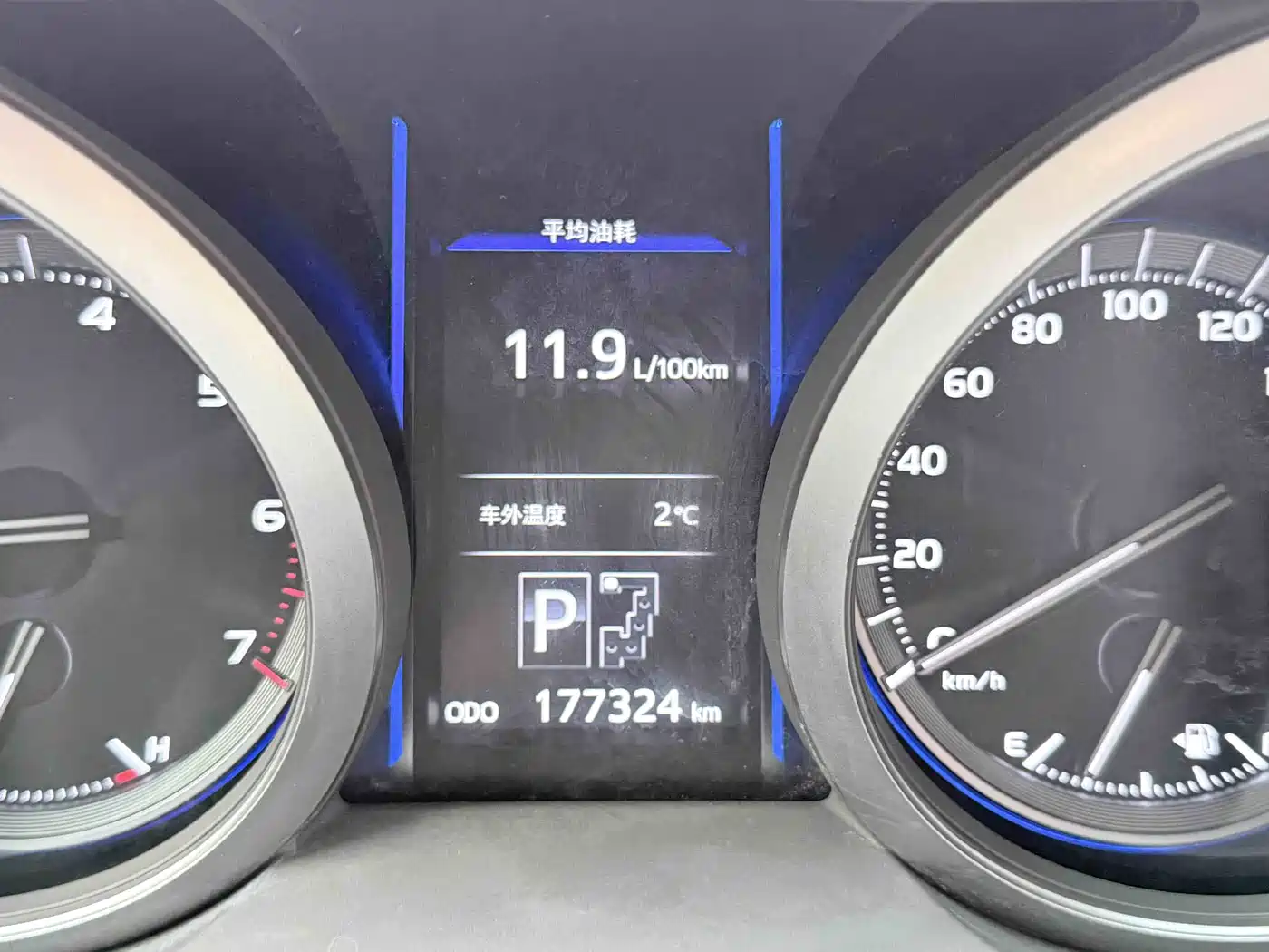 Toyota Prado 2014 4.0L Automatic TX-L NAVI фото 6