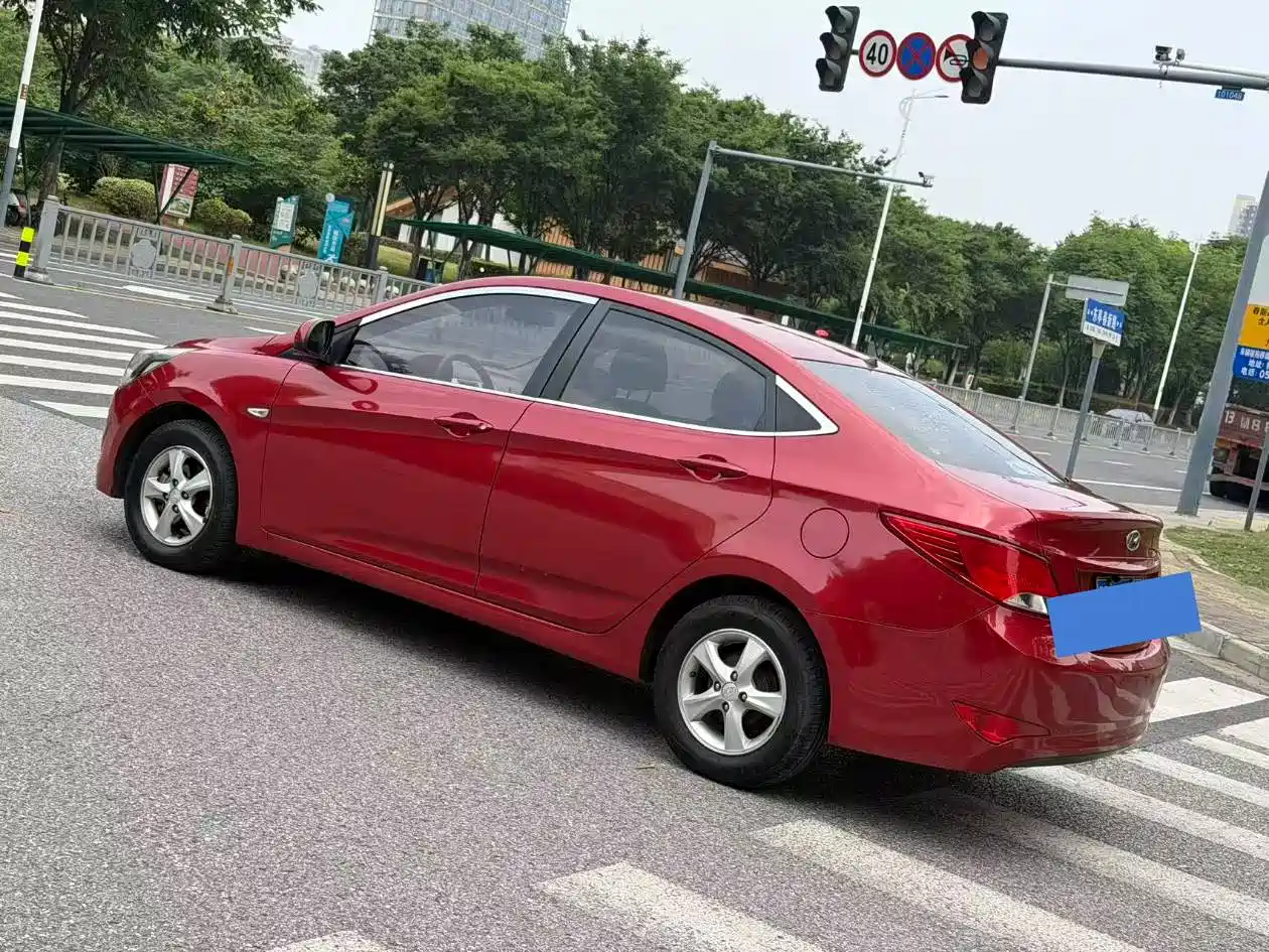 Hyundai Verna 2014 1.4L Automatic Smart GLS фото 4
