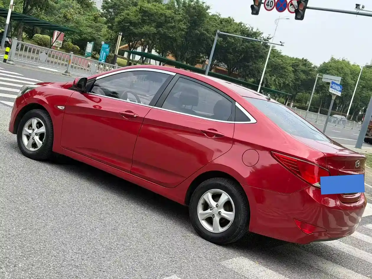 Hyundai Verna 2014 1.4L Automatic Smart GLS фото 5