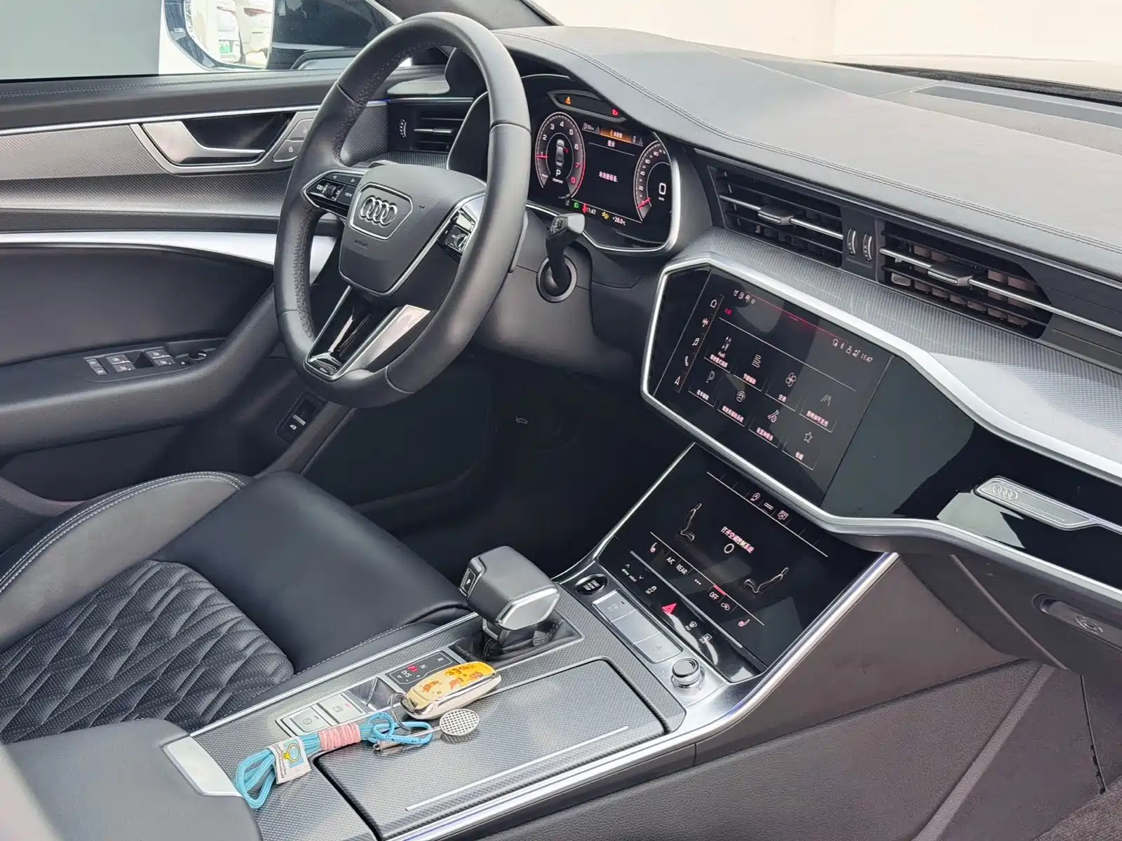 Фото 6 - Audi A6L