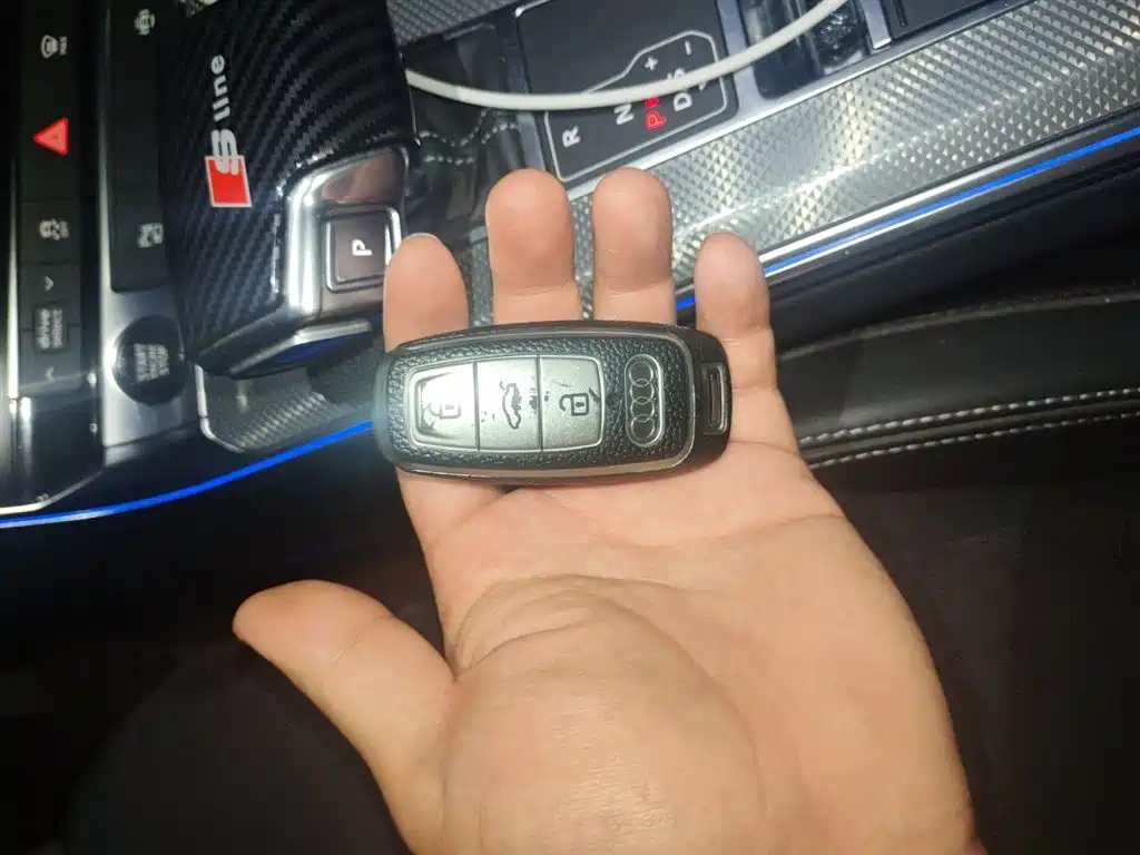 Audi A6L 2021 45 TFSI Exclusive Sport фото 12