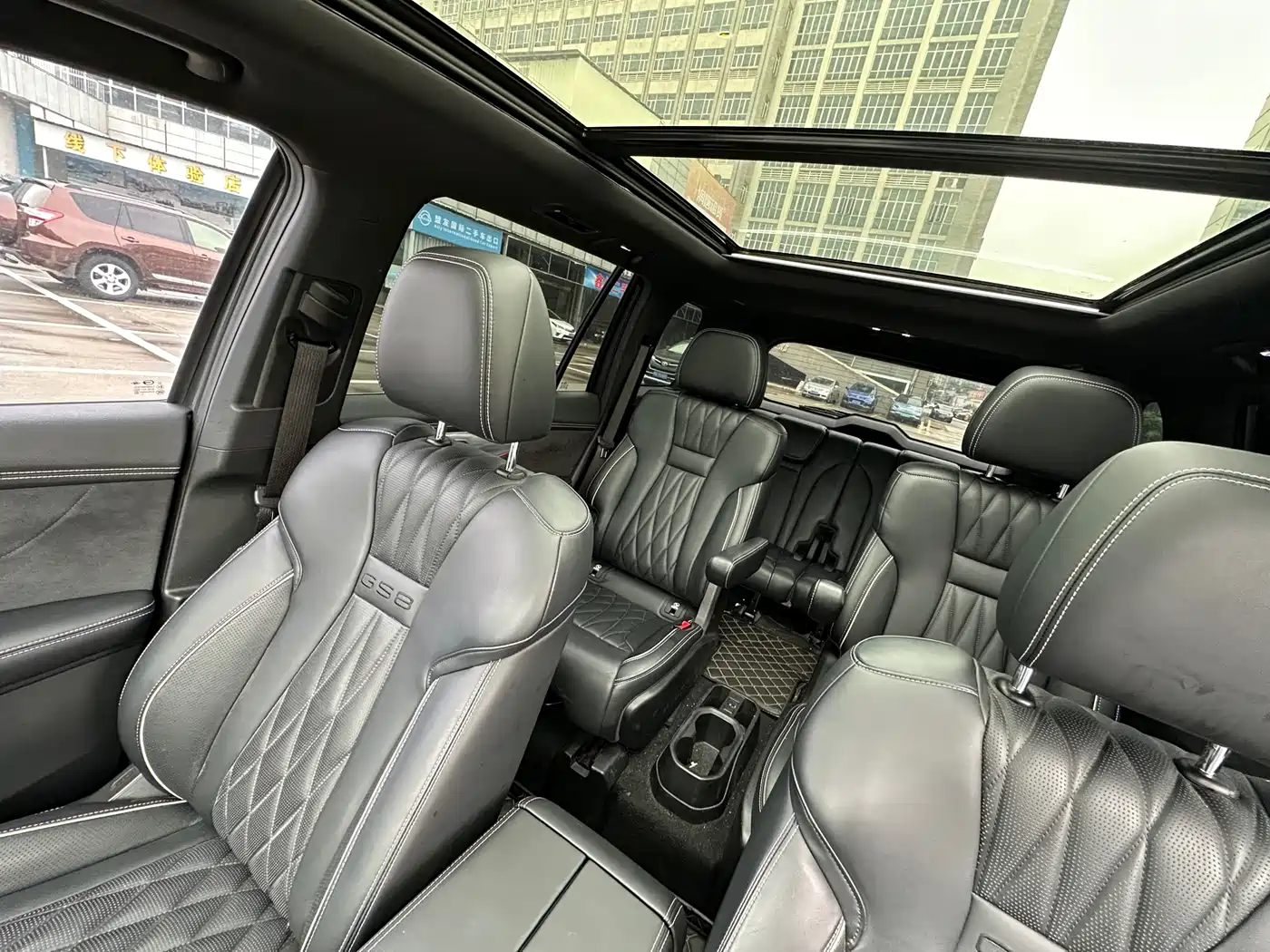 GAC Trumpchi Trumpchi GS8 2022 Dual Engine Series 2.0TM 2WD Premium Edition (6-Seater) фото 18