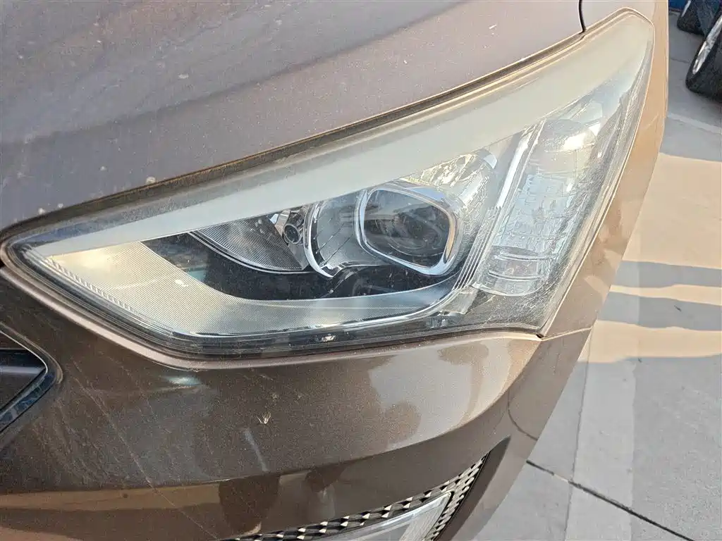 Hyundai Santa Fe 2013 Model 2.4L Automatic 2WD Comfort фото 19