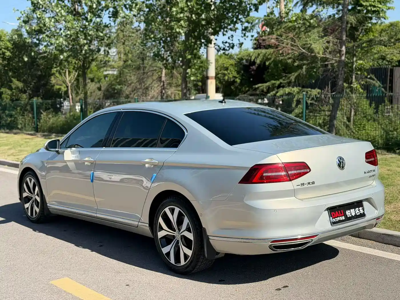 Volkswagen Magotan 2018 330TSI DSG Premium фото 7