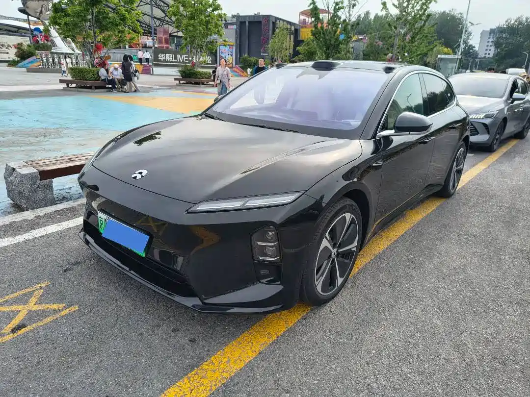NIO ET5T