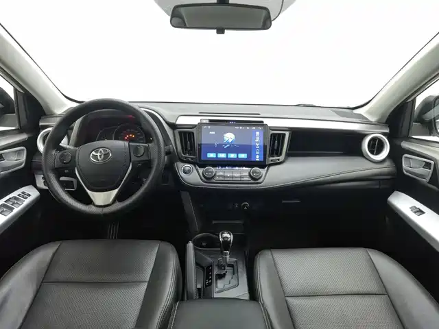 Toyota RAV4 Rongfang 2016 2.0L CVT 2WD Trend (China V) — фото 5