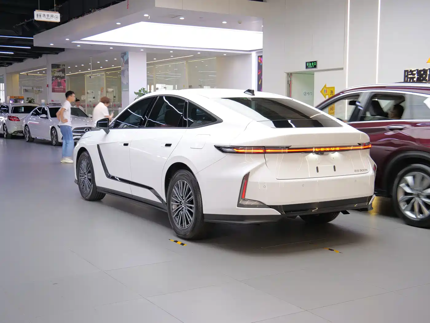 Lexus ES, миниатюра 2