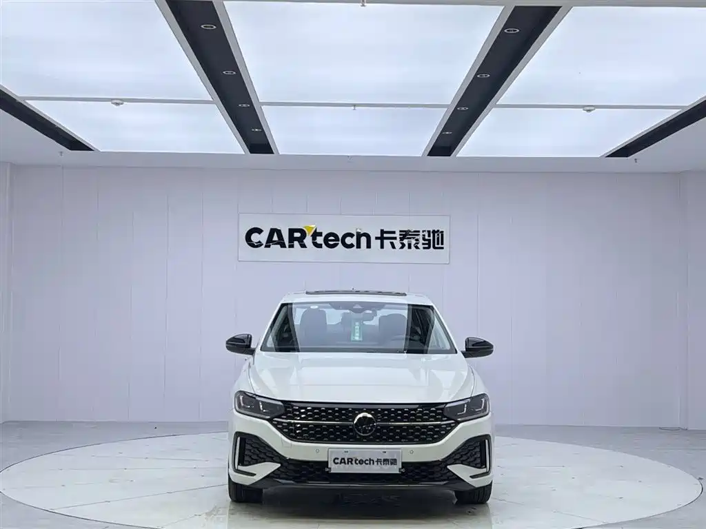 Volkswagen Lavida 2024 Model 300TSI DSG Starlight Leading Edition фото 8