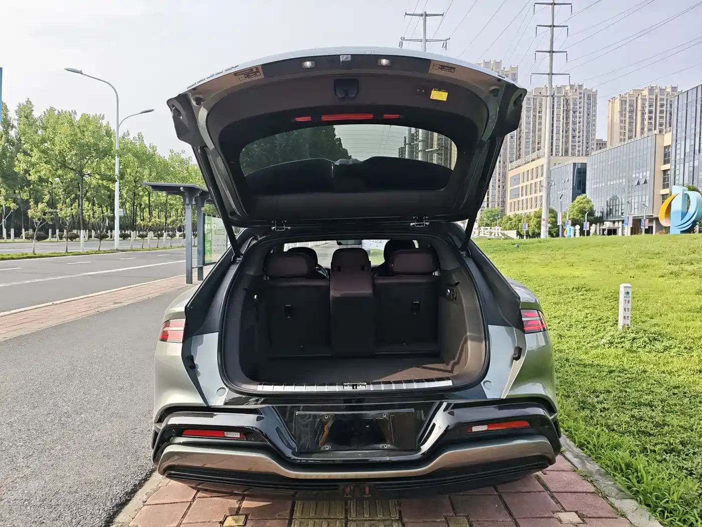 Denza Z9GT 2024 1100 AWD Ultra Edition фото 12