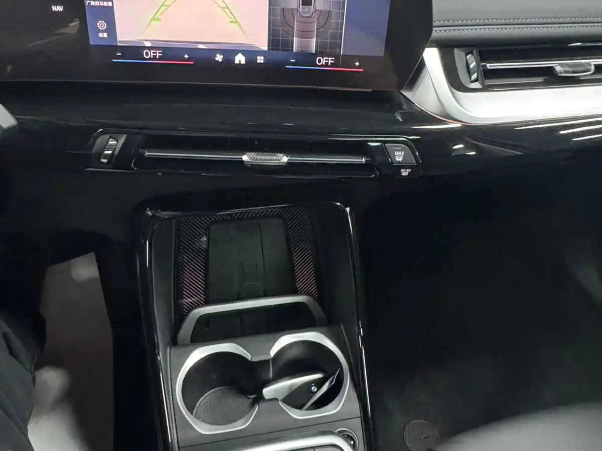 BMW X1 2024 sDrive20Li X Design Package фото 14