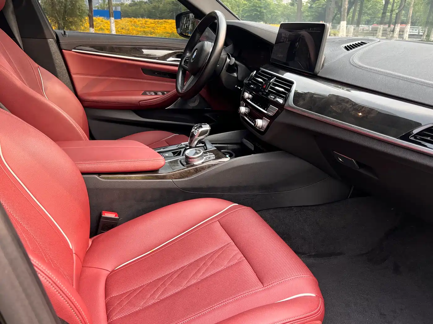 BMW 5 Series 2022 Model Second Facelift 525Li M Sport Package фото 10