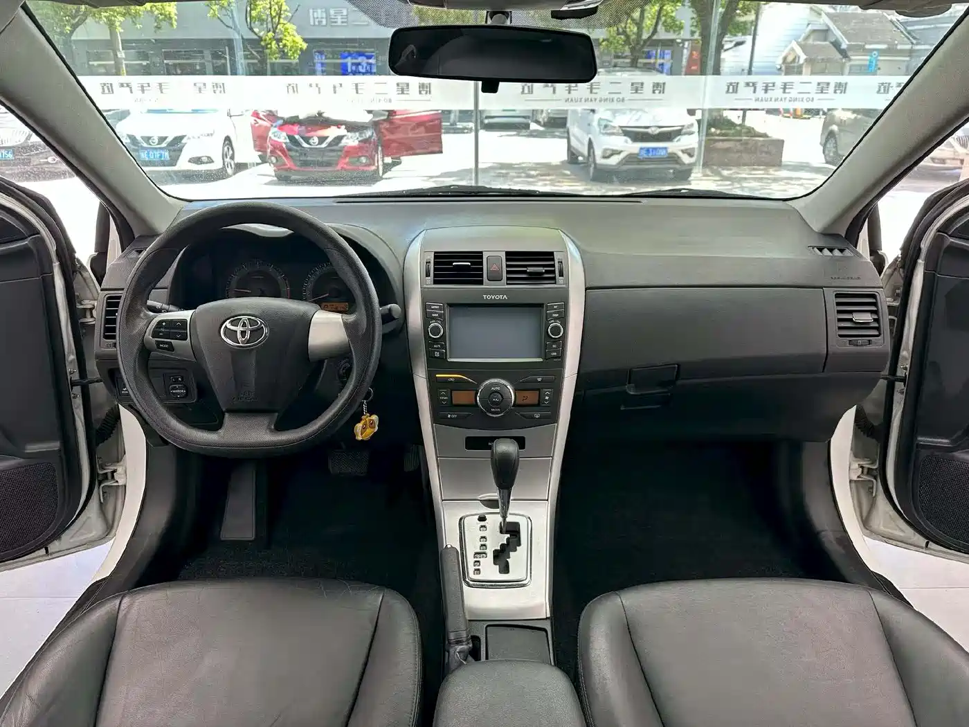 Toyota Corolla 2013 Special Edition 1.6L Auto Ultimate Cool GL фото 5