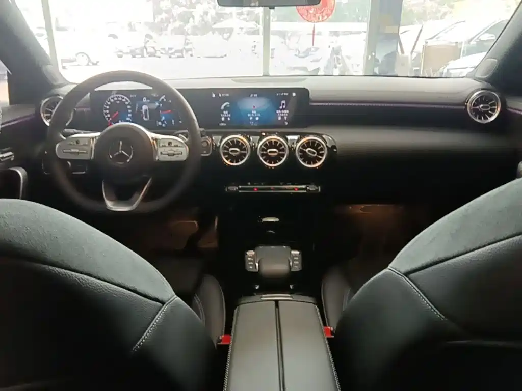 MERCEDES-BENZ CLASS A