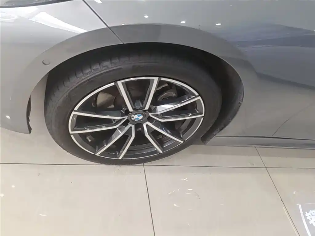 BMW 3 Series 2023 325Li M Sport Package фото 23