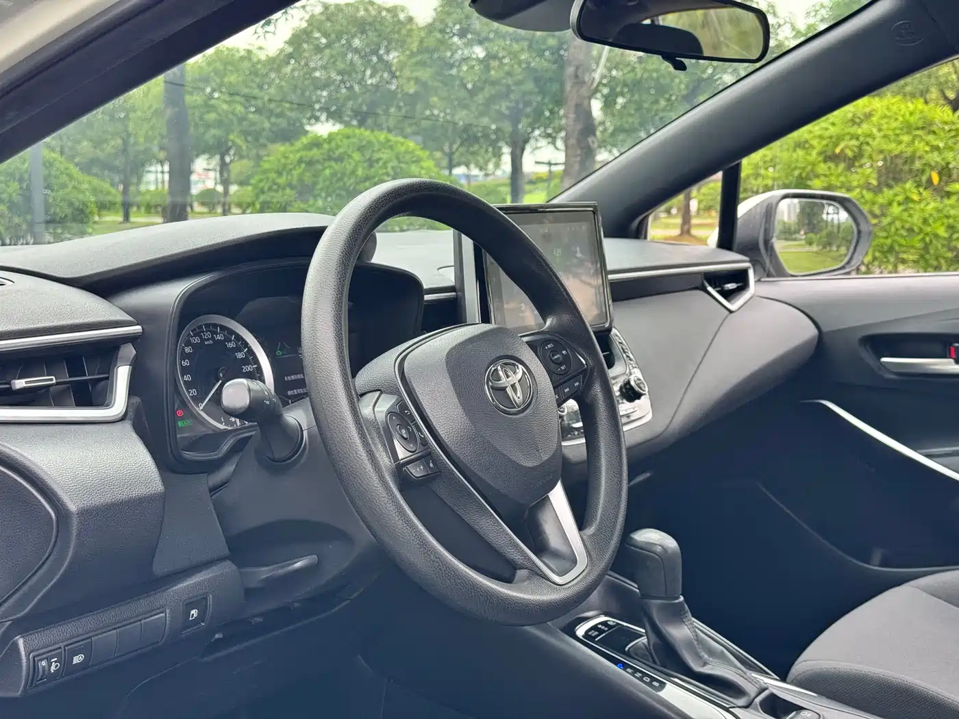 Toyota Levin 2019 Hybrid 1.8H E-CVT Luxury Edition China VI фото 9
