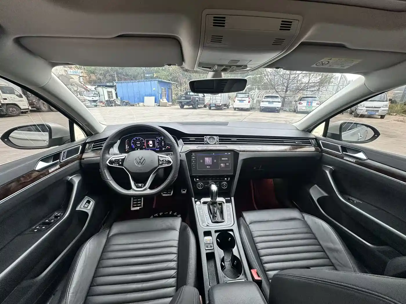 Volkswagen Magotan 2019 330TSI DSG Luxury Class China VI фото 12