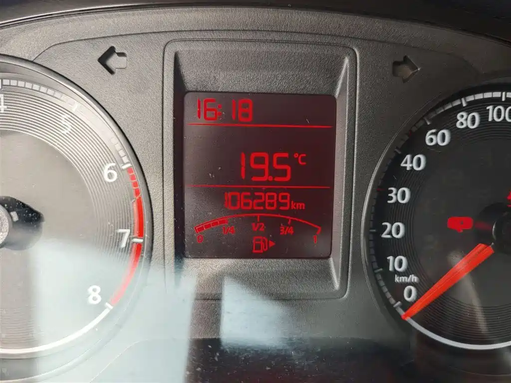 Volkswagen Jetta 2019 Dream Edition 1.4L Manual Fashion фото 3