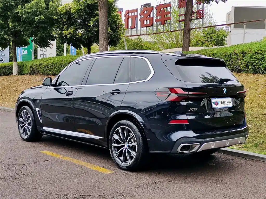 BMW X5 2023 xDrive 30Li M Sport Package фото 4