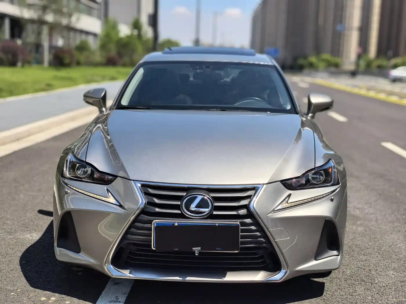 Lexus IS 2017 300 Leading Edition фото 2