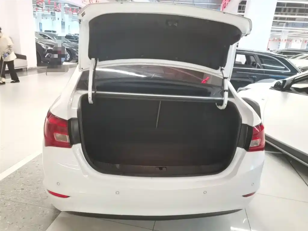 Buick Excelle 2015 15N Automatic Elite фото 19