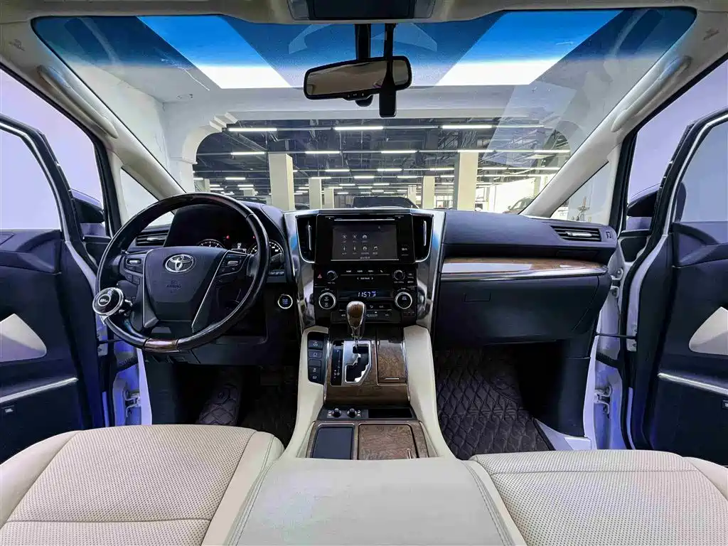 Toyota Alphard 2015 3.5L Premium Edition фото 24