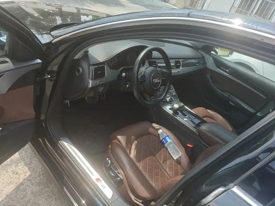 2014 Audi S8