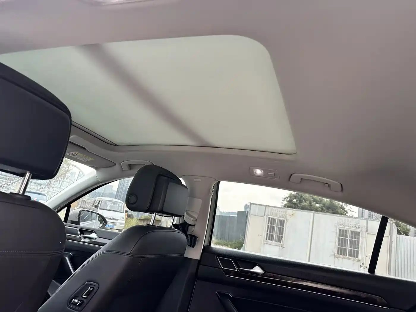 Volkswagen Magotan 2019 330TSI DSG Luxury Class China VI фото 11
