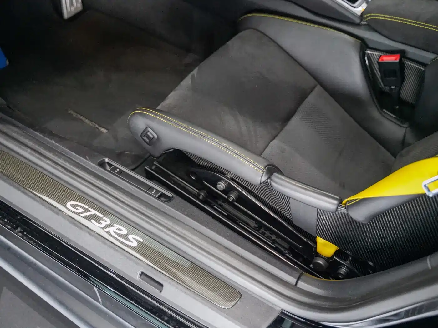 Porsche 911 2018 GT3 RS 4.0L фото 7