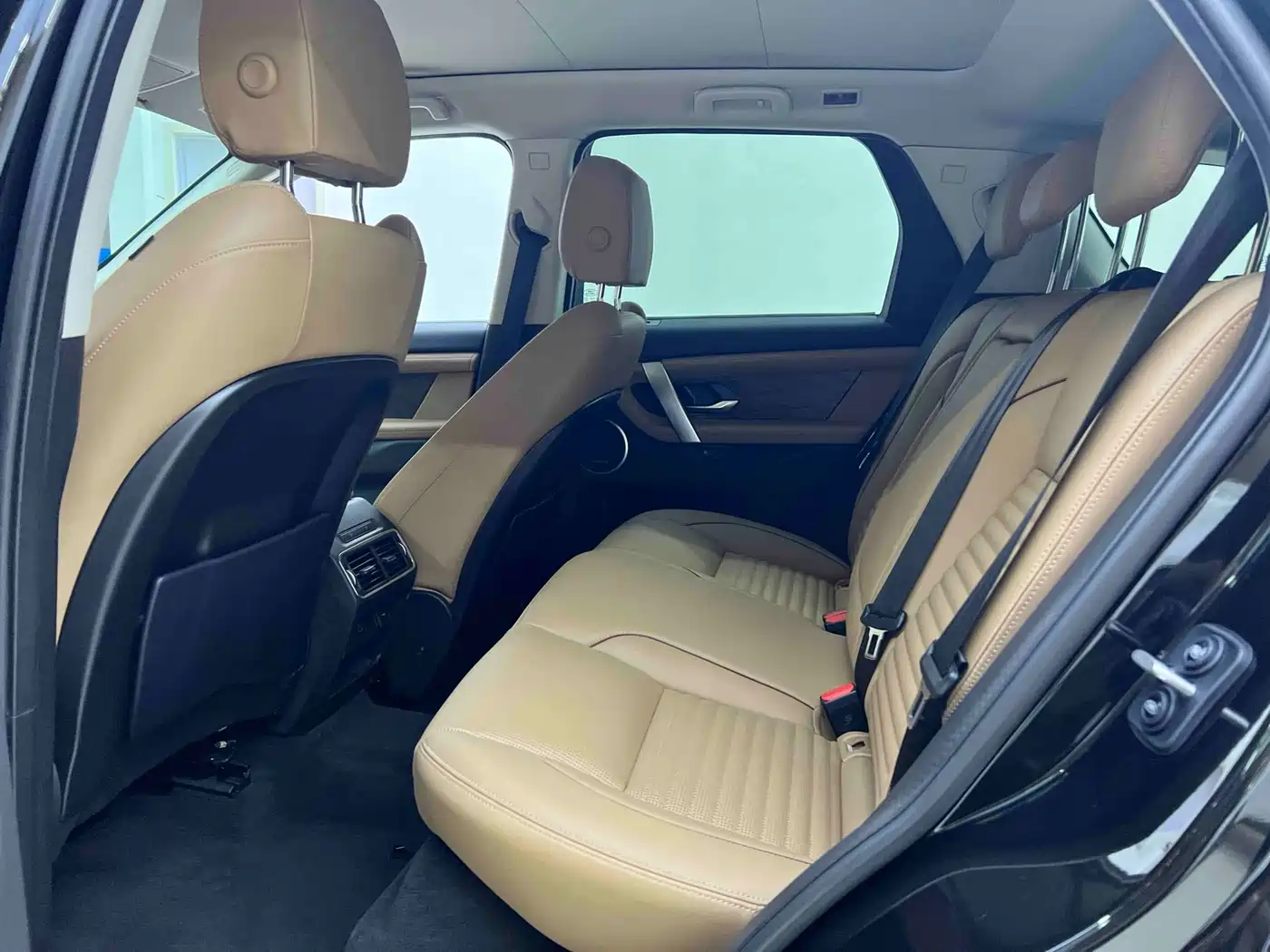 Land Rover Discovery Sport 2025 249PS Exploration Special Edition фото 19