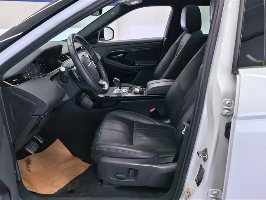 Land Rover Range Rover Evoque 2020 Model 249PS R-DYNAMIC S Gloss Black Sport Edition фото 9