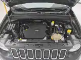 Photo 10 - Jeep Renegade