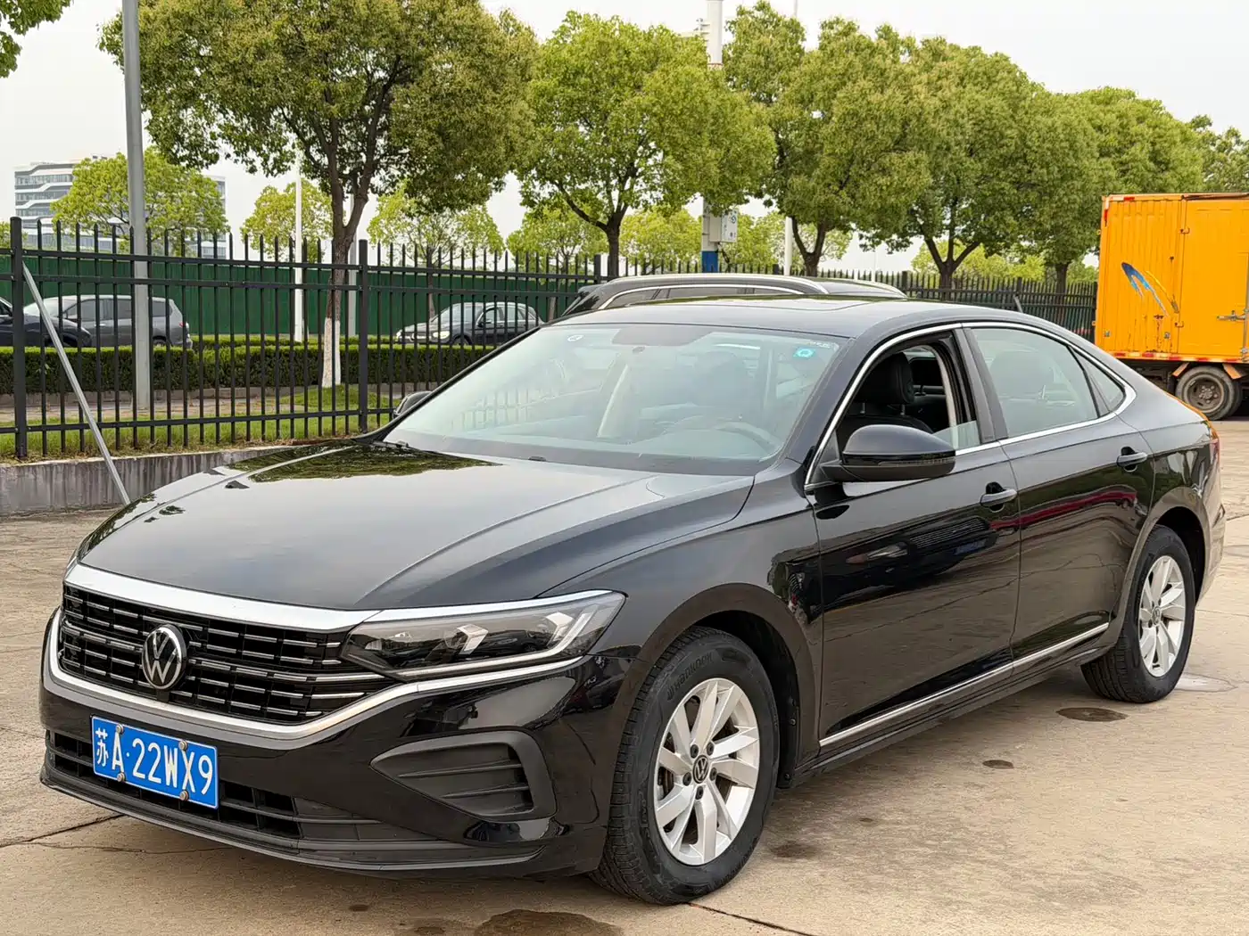 Volkswagen Passat 2022 280TSI Business Edition фото 2