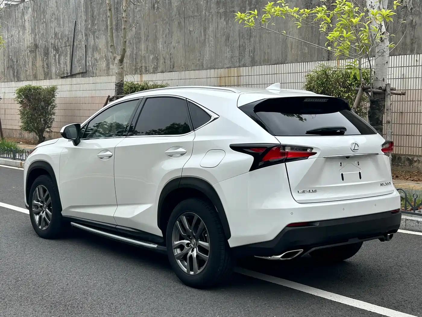 Lexus NX 2015 200t AWD F Sport фото 7