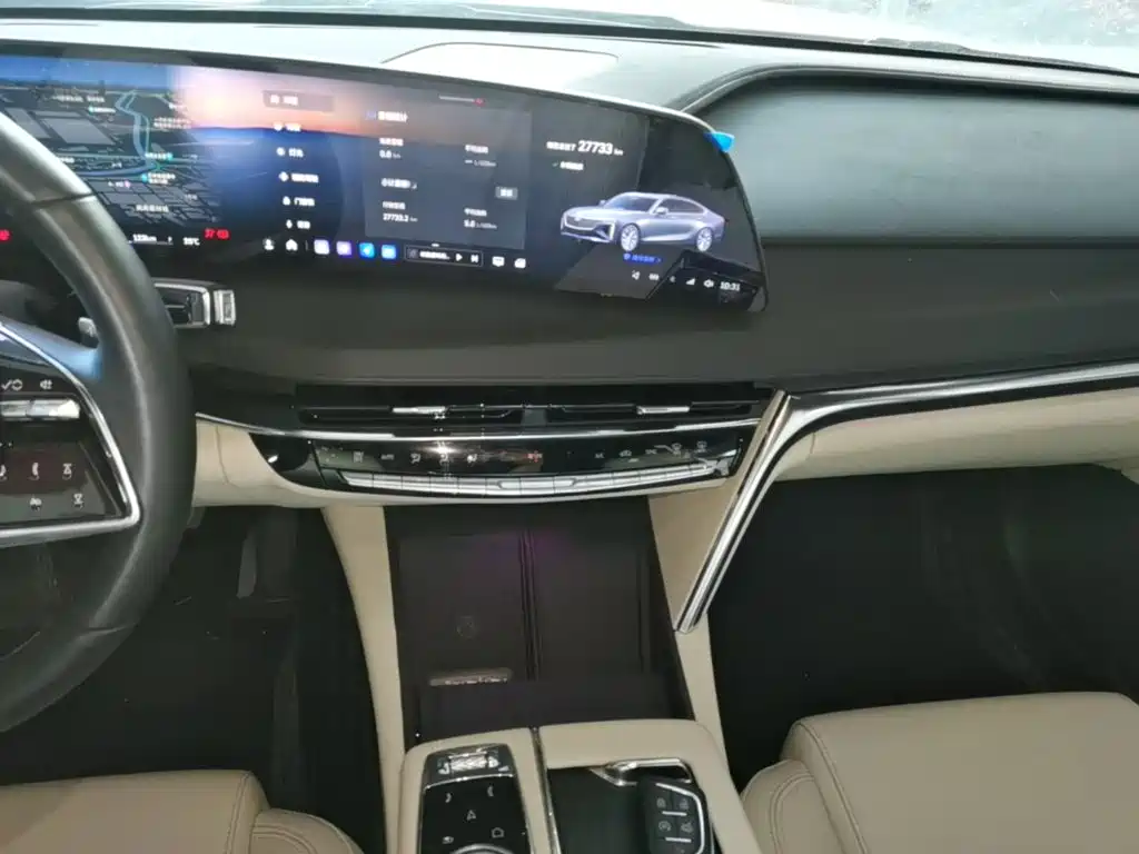 Photo 13 - Cadillac CT6