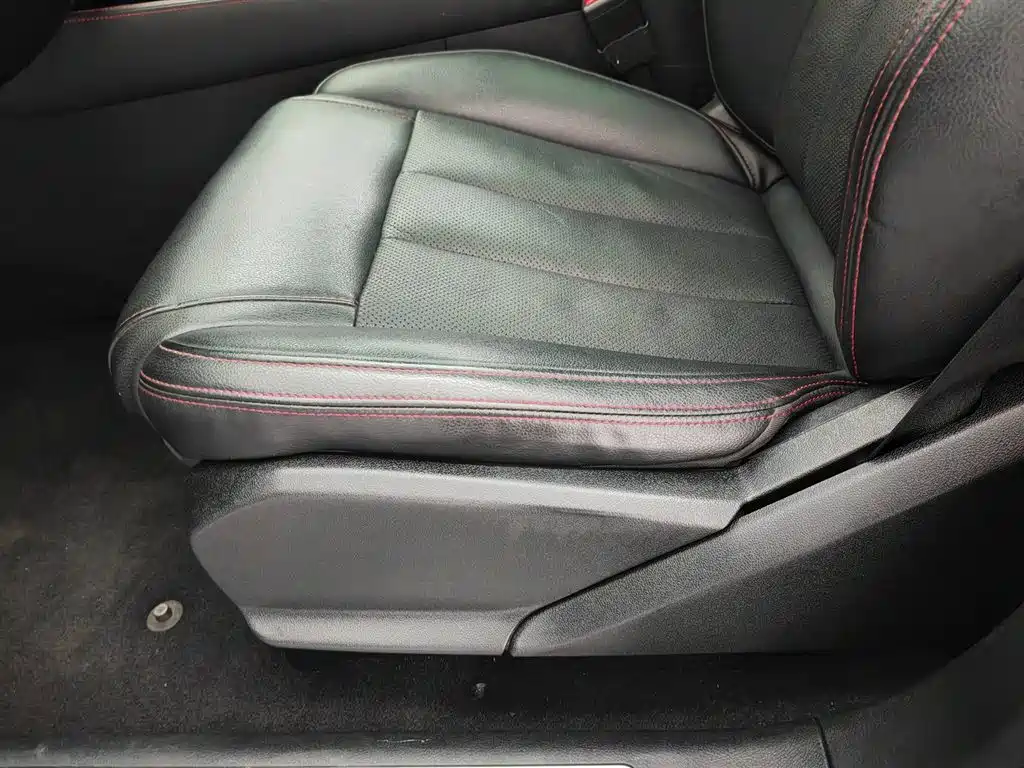 BYD Tang New Energy 2018 DM 2.0T AWD Smart Connection Enjoy Edition 7-Seater China V фото 20