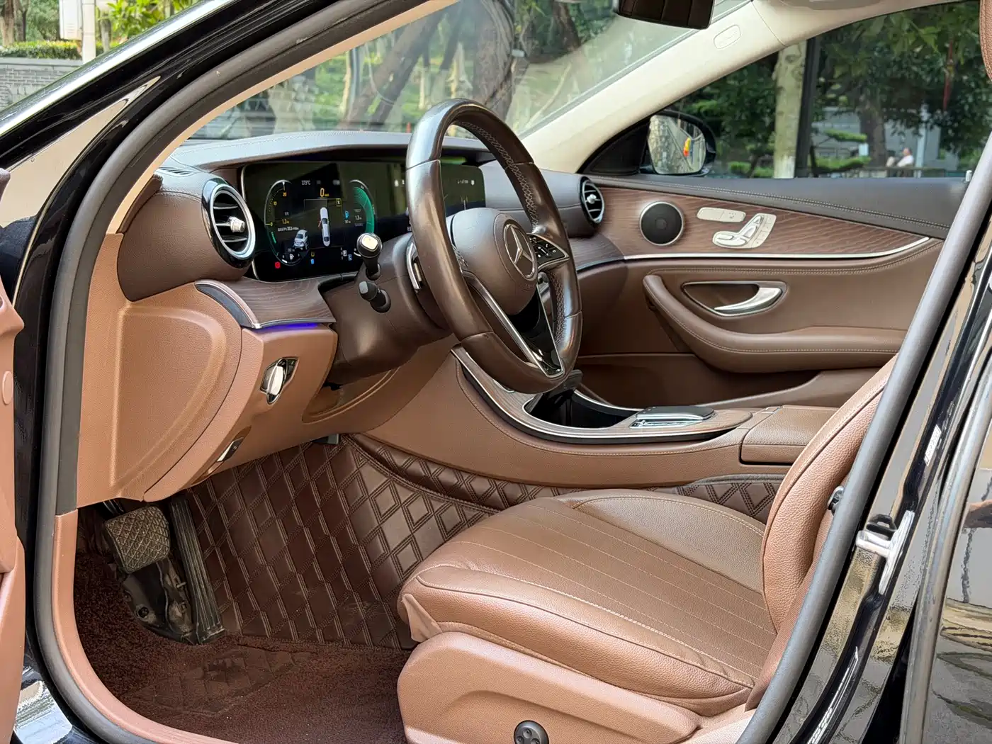 Mercedes-Benz E-Class 2021 E 300 L Fashion фото 5