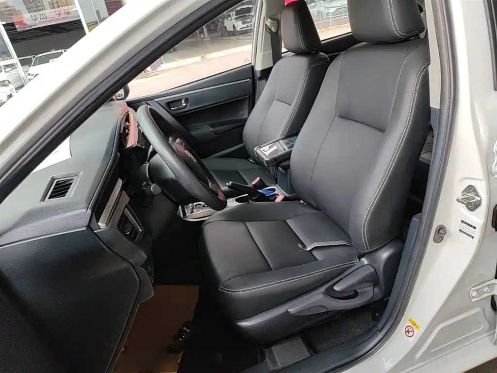 Toyota Levin 2016 1.6G CVT Elite Edition фото 15