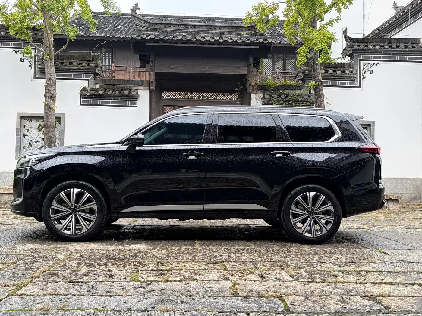 2025 Exeed VX