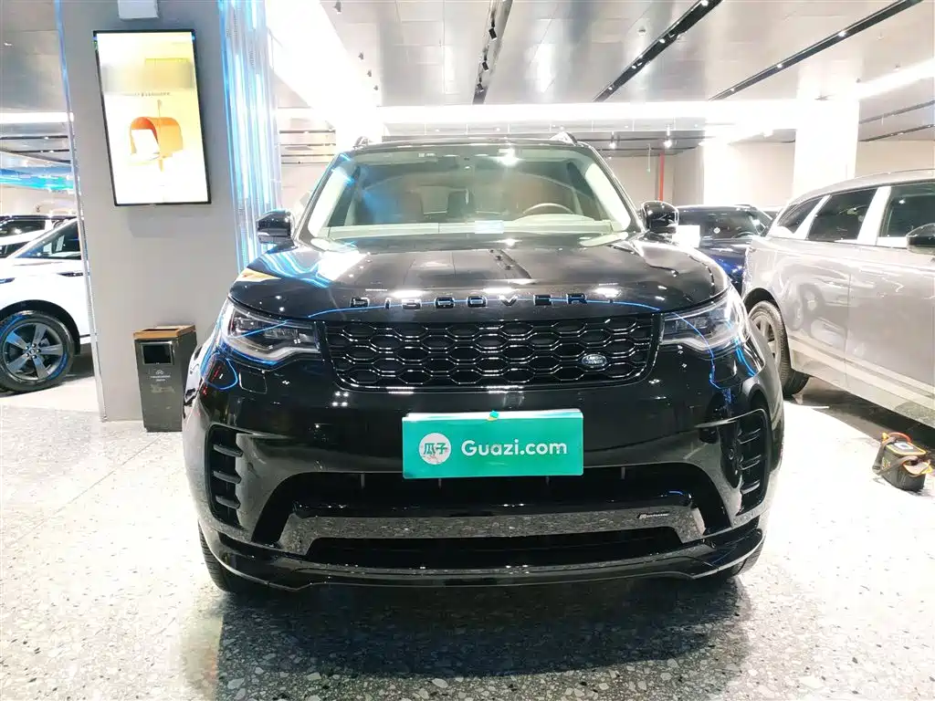 Land Rover Discovery 2023 Facelift 360PS R-Dynamic S фото 3